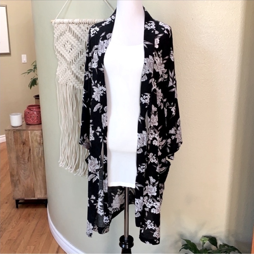 Spiritual gangster brand floral kimono robe coverup - Picture 2 of 9